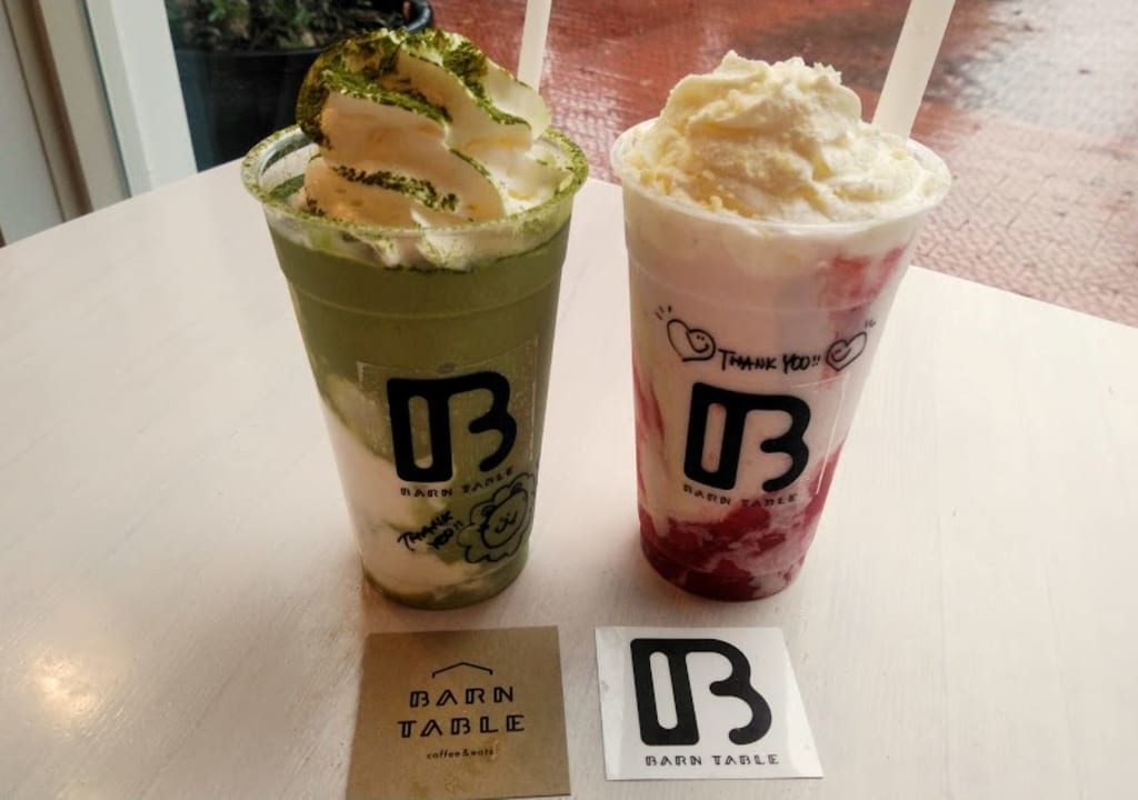 BARNTABLEcoffeandeatsバーンテーブルシェイク