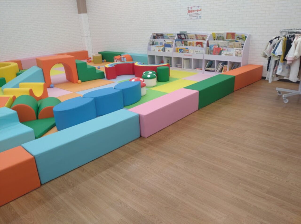 掛川市冨部古着Beeリサイクルショップクローゼット古着