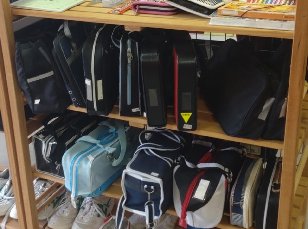 掛川市冨部学用品専門リサイクルショップNO NAME